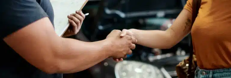 image showing client and technician professional relationship